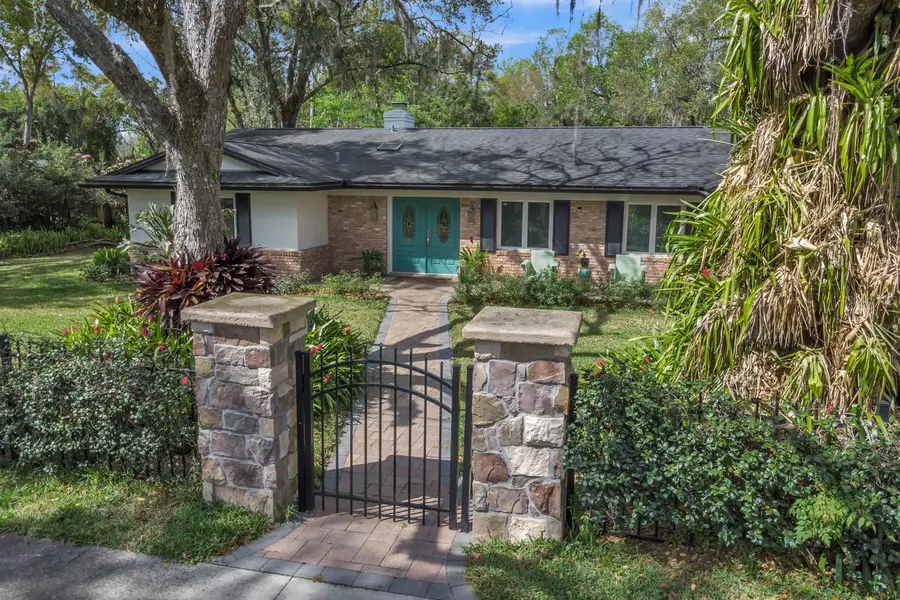 137 TANGERINE AVE, Oviedo, FL 32765