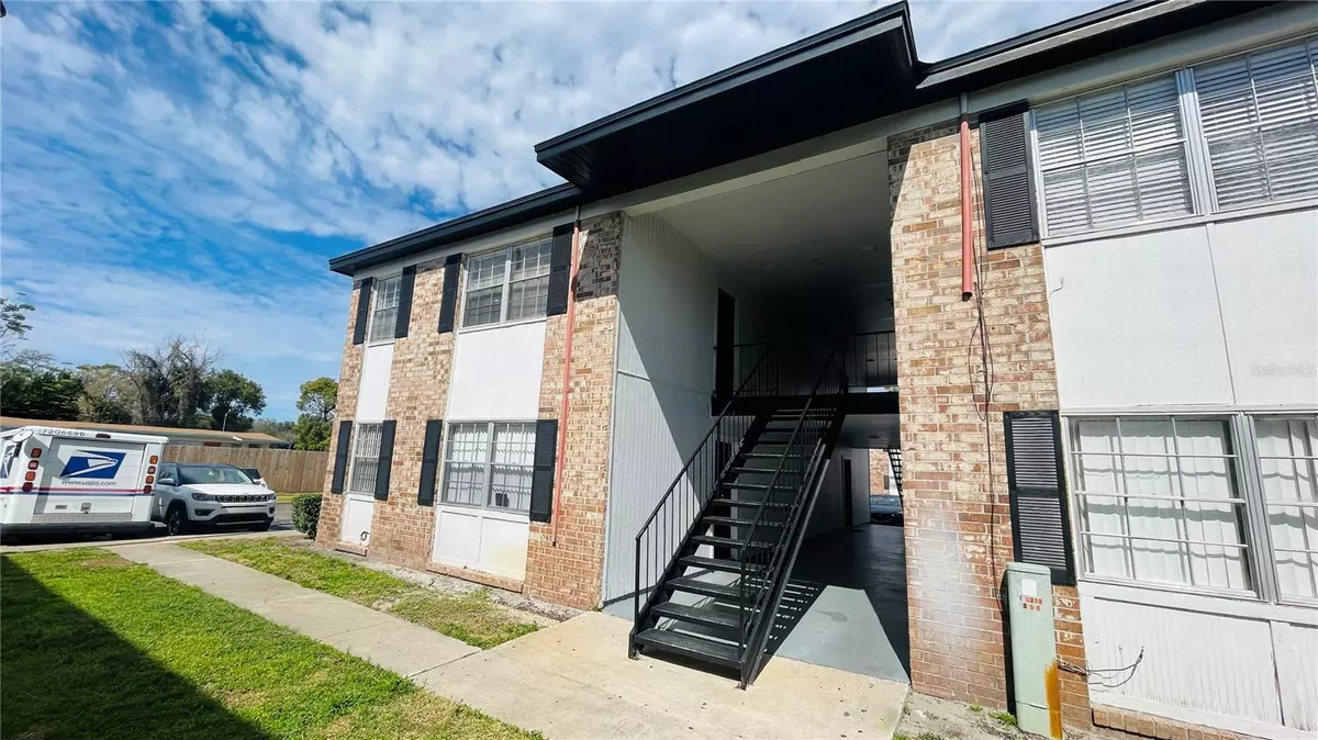 Orlando, FL 32812,5317 CURRY FORD RD #O201