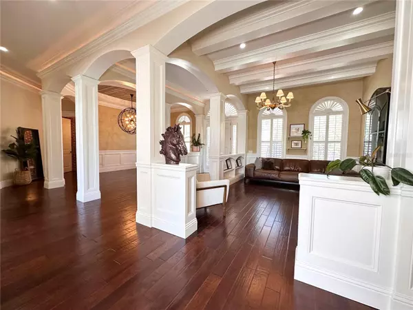 Sarasota, FL 34240,1570 OAKFORD RD