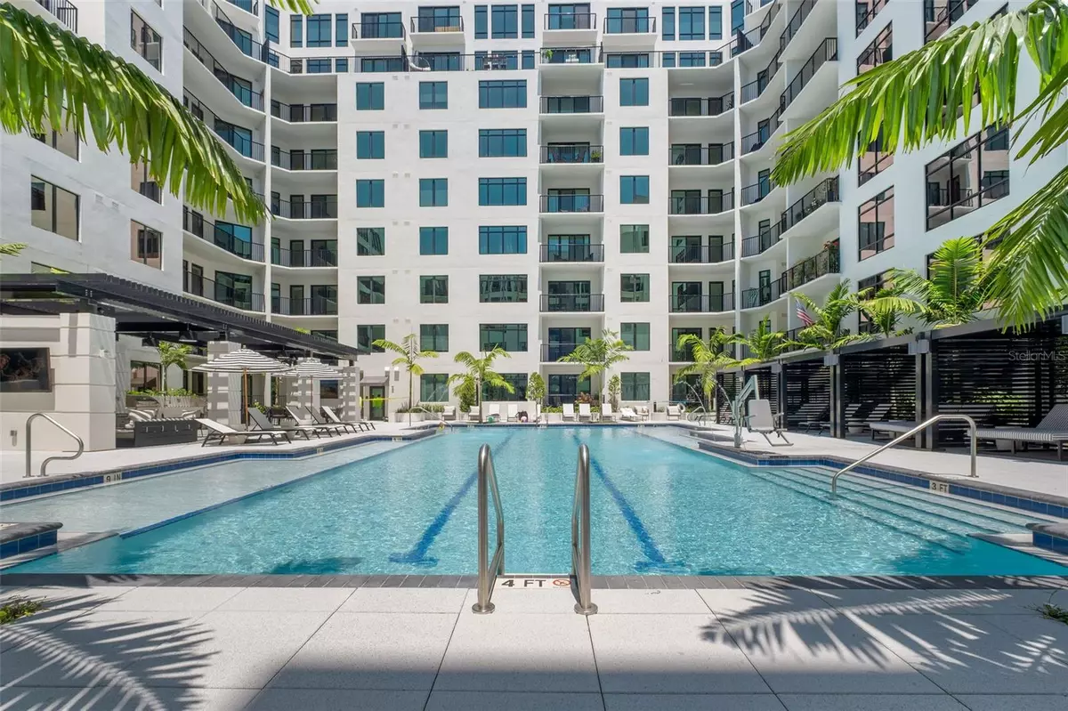 Sarasota, FL 34236,1991 MAIN ST #Aster - B9