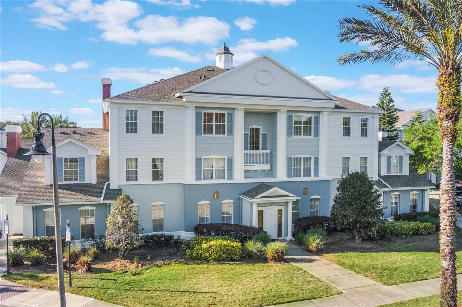 1598 HERITAGE CROSSING CT #302, Reunion, FL 34747