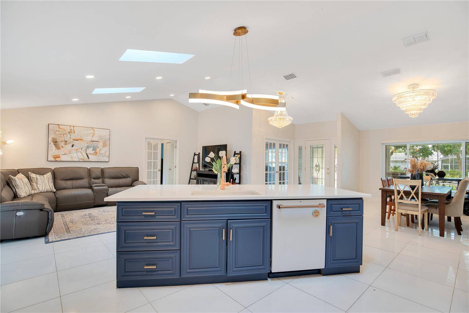 Orlando, FL 32819,5803 CEDAR PINE DR