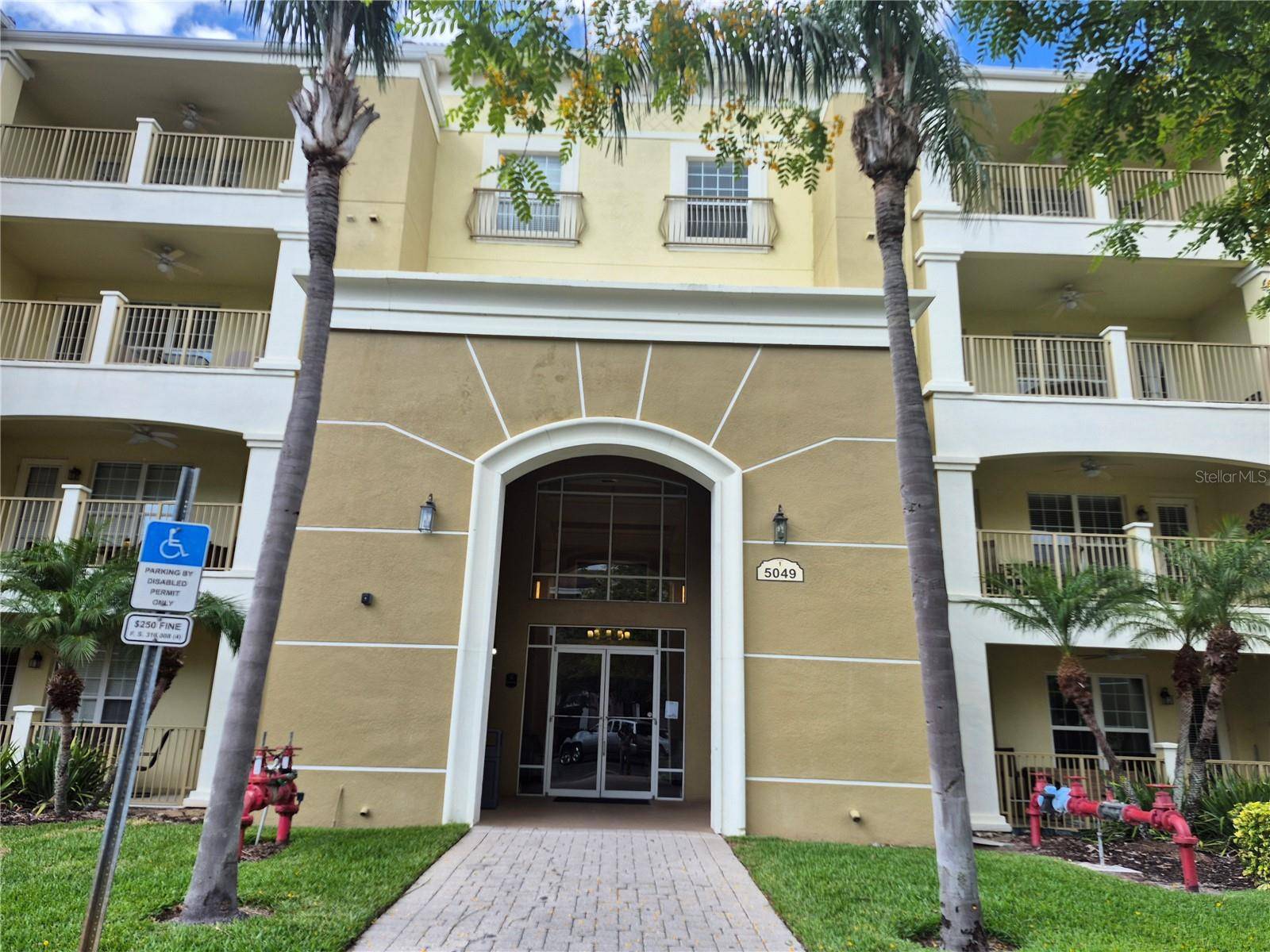 Orlando, FL 32819,5049 SHOREWAY LOOP #30201