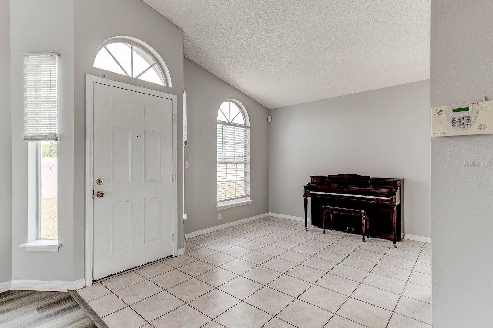 Winter Springs, FL 32708,294 SAN GABRIEL ST
