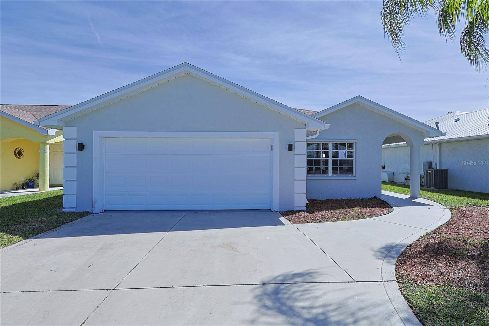 614 SE 25TH ST,  Okeechobee,  FL 34974