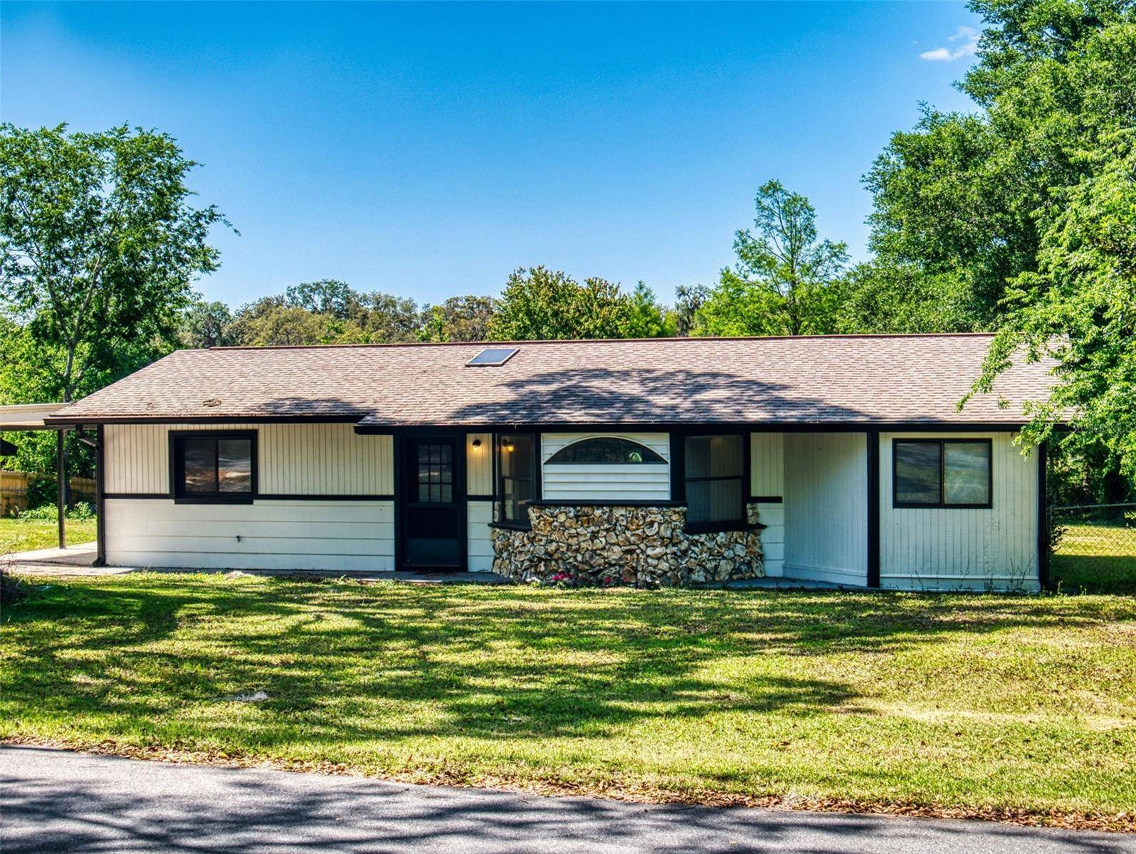 Belleview, FL 34420,10450 SE 101ST AVENUE RD