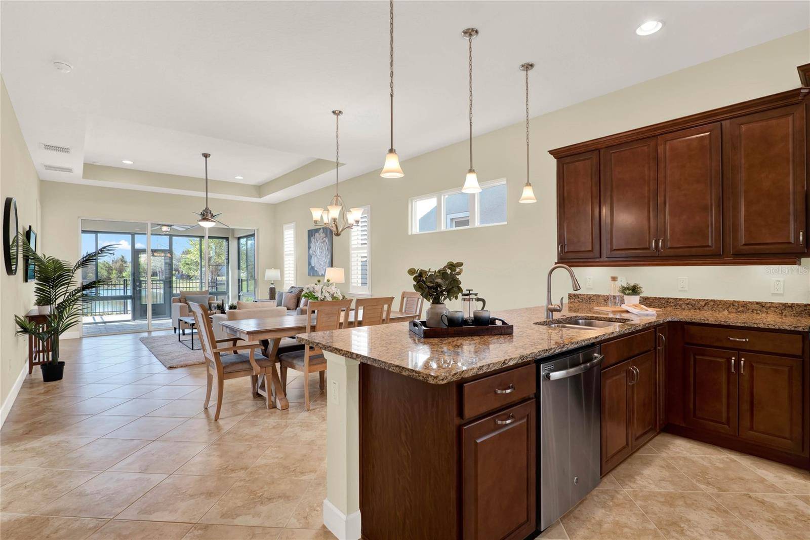 Deland, FL 32724,406 TISBURY COURT