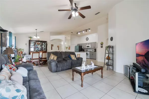 Davenport, FL 33837,640 LADY DIANA DR