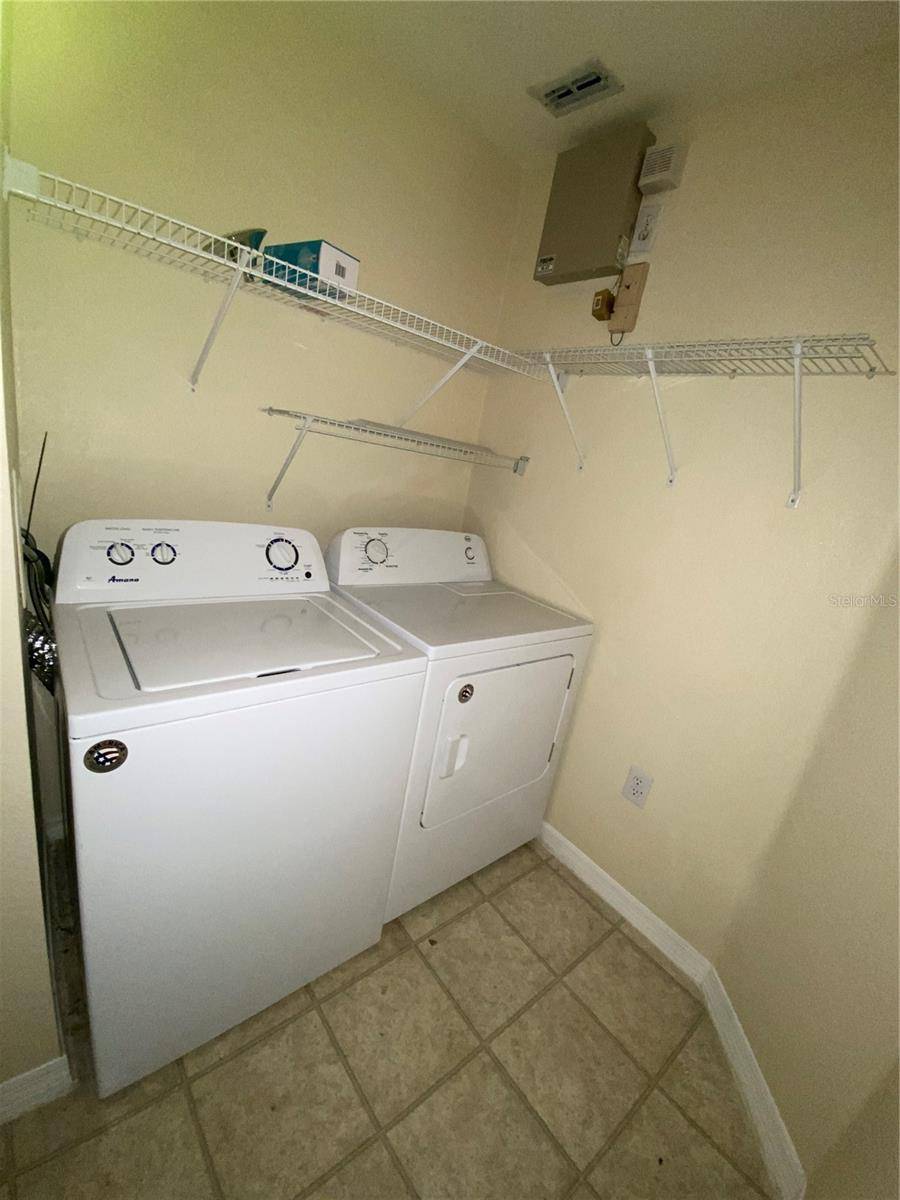Orlando, FL 32811,5455 VINELAND RD #3111