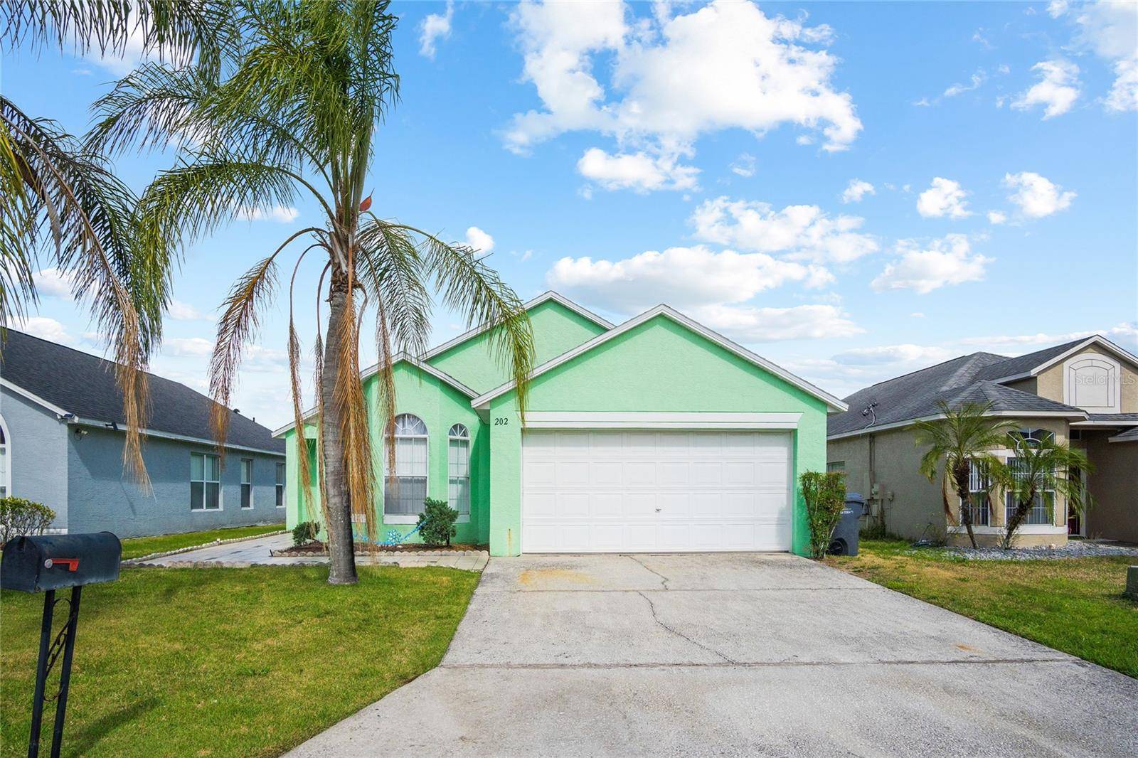 202 AYLESBURY LN, Davenport, FL 33837
