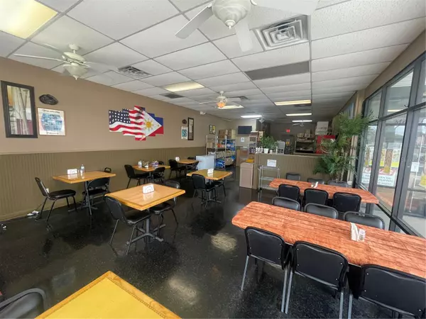 Orange Park, FL 32065,1241 BLANDING BLVD