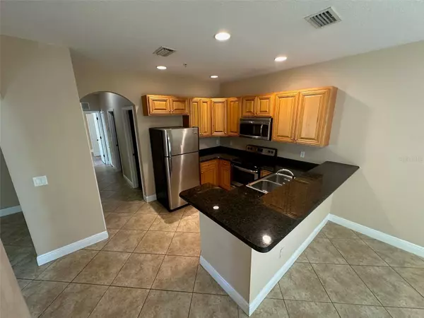 Orlando, FL 32808,3719 S LAKE ORLANDO Pkwy #8