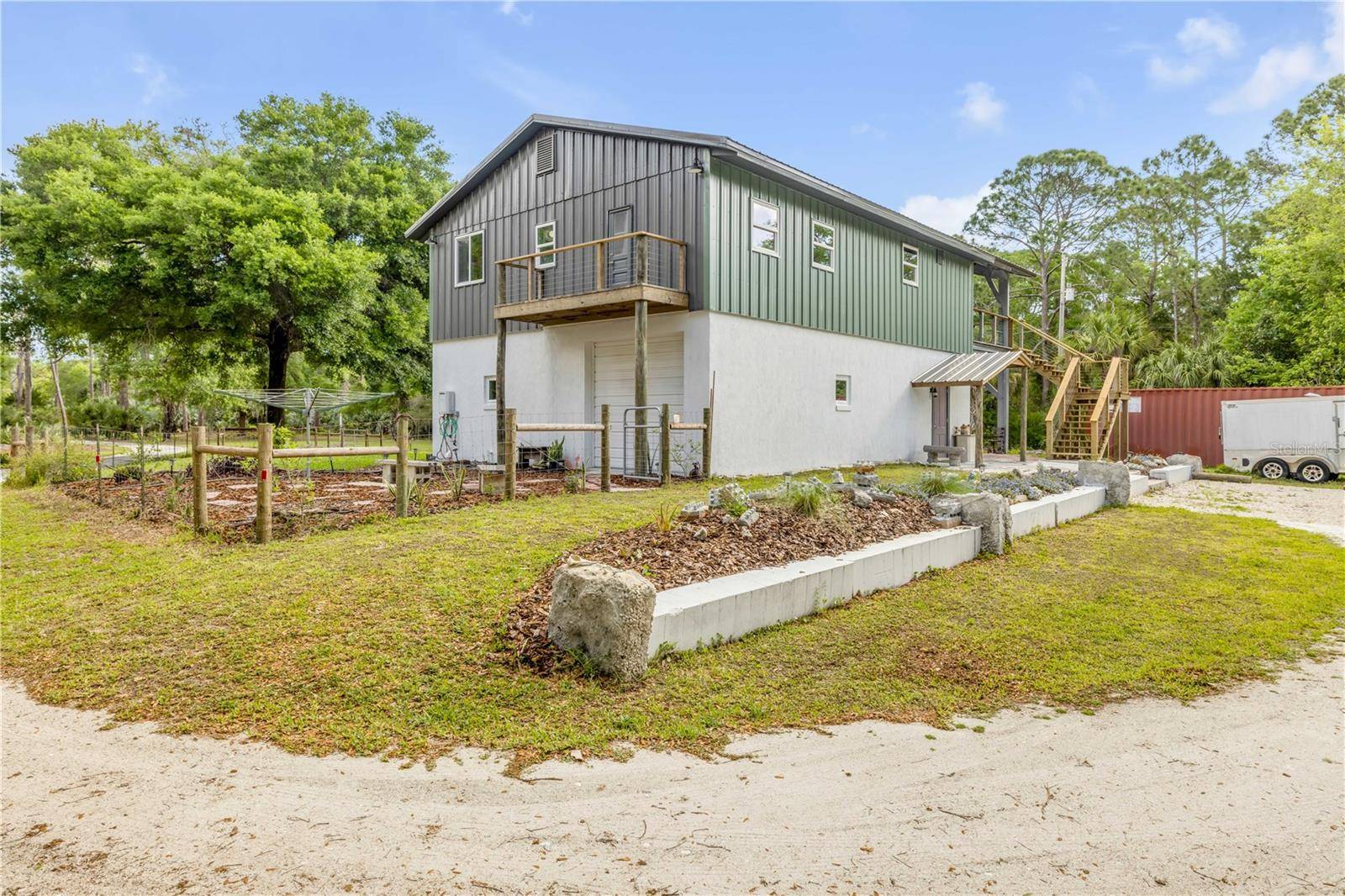 145 BAYWOOD DR, Oak Hill, FL 32759