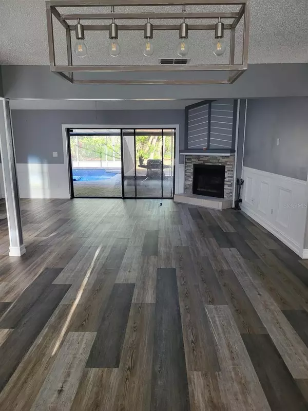 Altamonte Springs, FL 32701,811 FAIRVIEW AVE