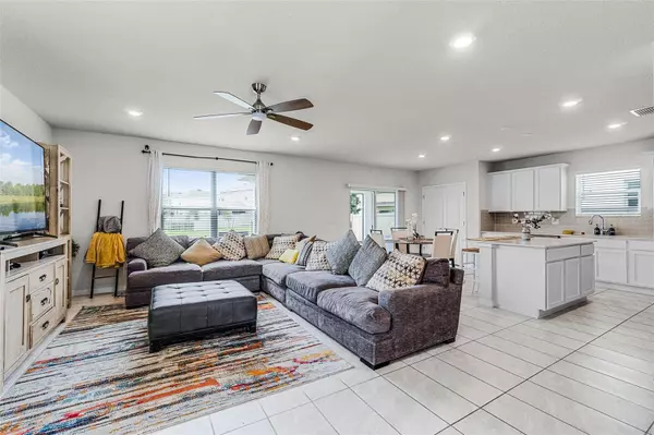 Kissimmee, FL 34746,5329 ROYAL POINT AVE