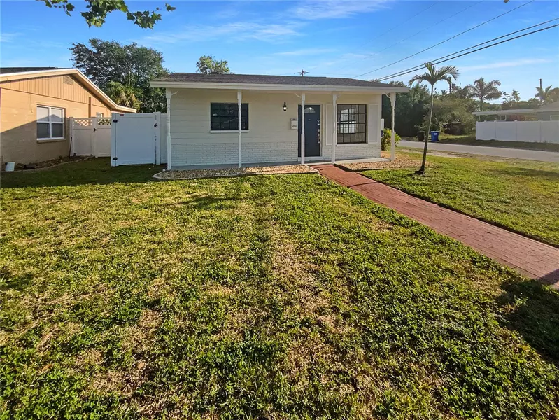 701 71ST AVE N, St Petersburg, FL 33702
