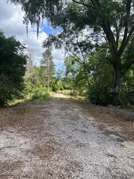 LAKESIDE DR, Montverde, FL 34756