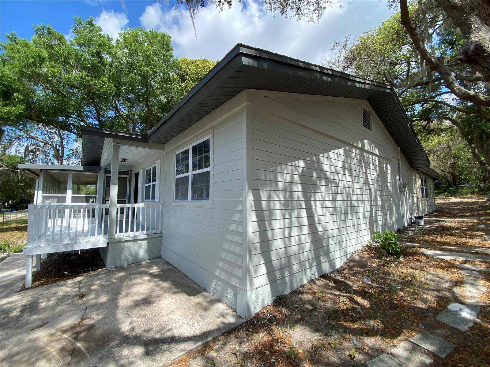 Polk City, FL 33868,545 BROOKS CT