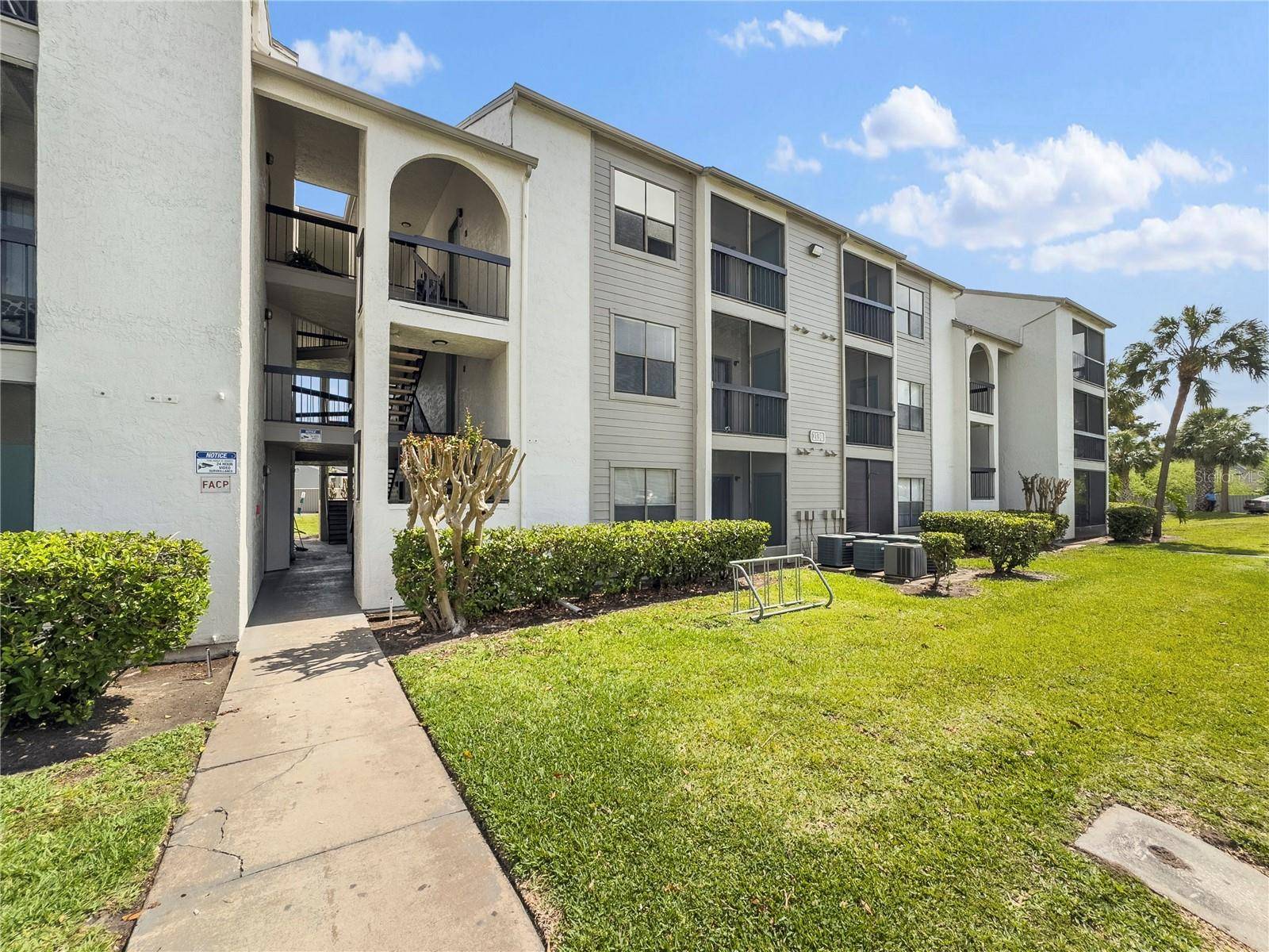 2130 CASCADES BLVD #204, Kissimmee, FL 34741