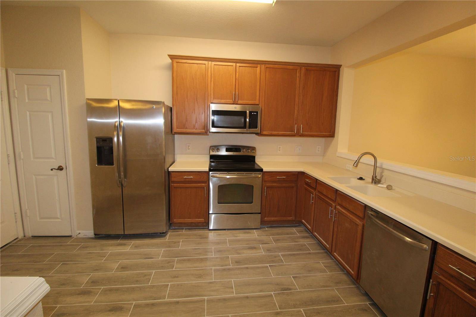 Orlando, FL 32835,3306 SHALLOT DR #104
