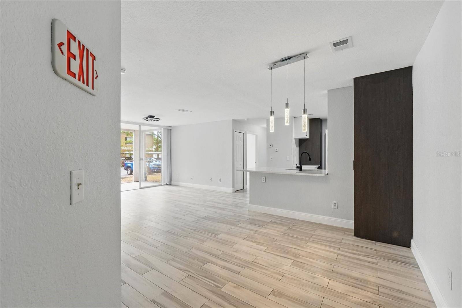 Orlando, FL 32819,7524 SEURAT ST #12105