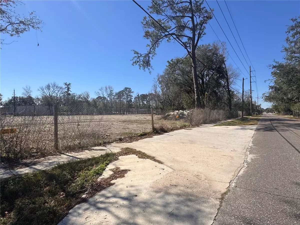 Jacksonville, FL 32254,5858 STUART