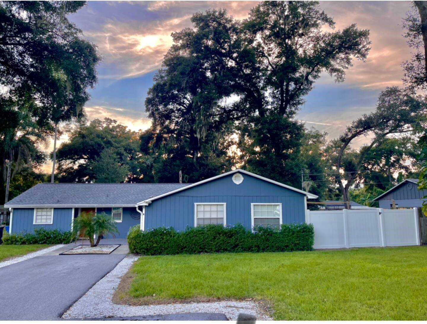 122 N OAKWOOD AVE, Brandon, FL 33510