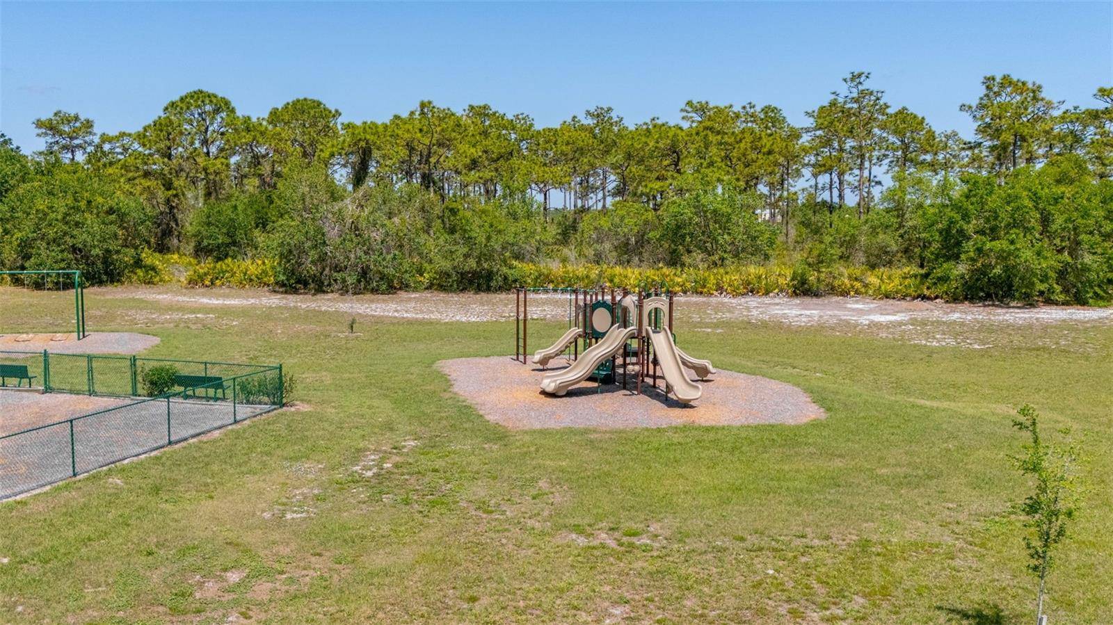 Lake Wales, FL 33898,801 HIBISCUS DR