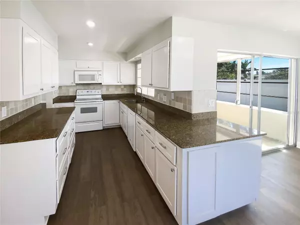 Largo, FL 33774,10454 138TH ST