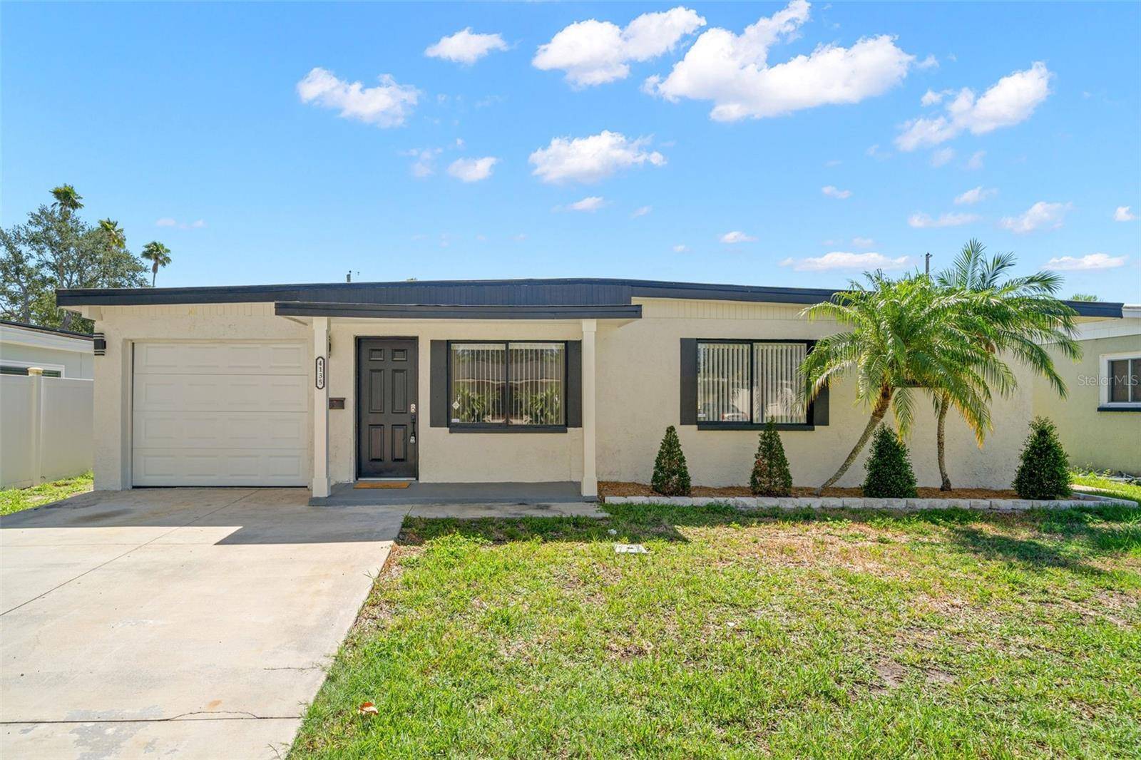 4135 DES MOINES ST NE #4135, St Petersburg, FL 33703