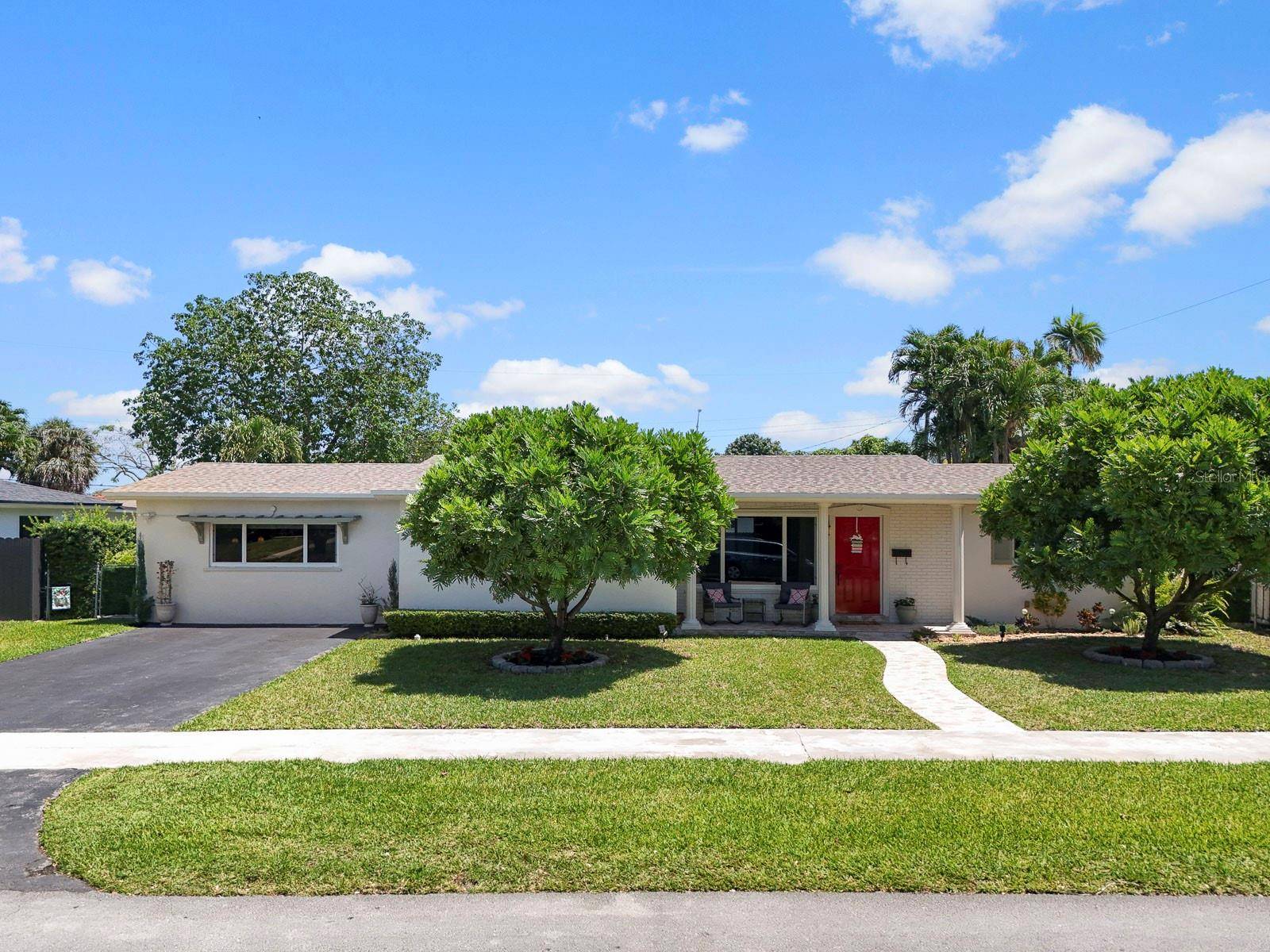 7815 W 16TH CT, Hialeah, FL 33014