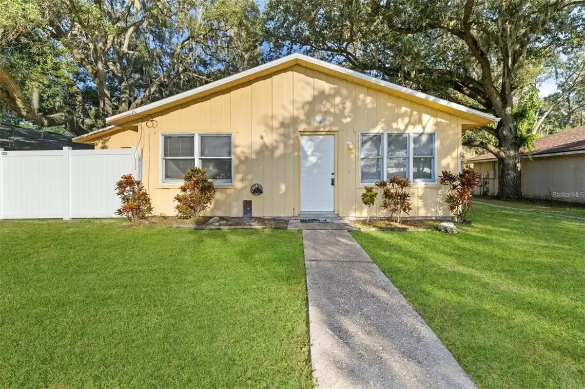 Lakeland, FL 33813,4418-4416 HIGHLAND LN