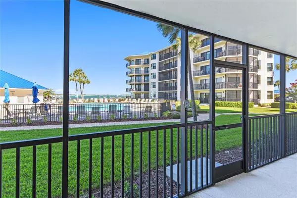 New Smyrna Beach, FL 32169,2700 N PENINSULA AVE #215