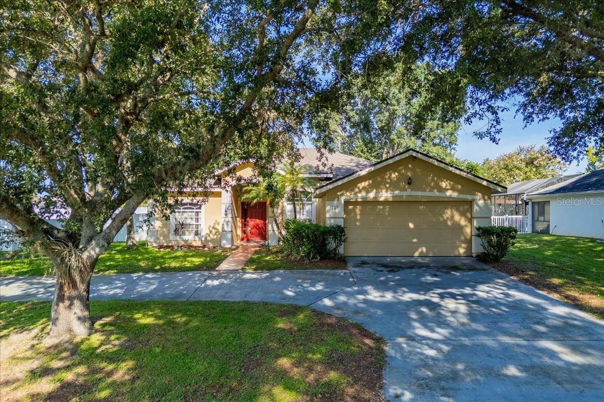 225 LOMA DEL SOL DR, Davenport, FL 33896