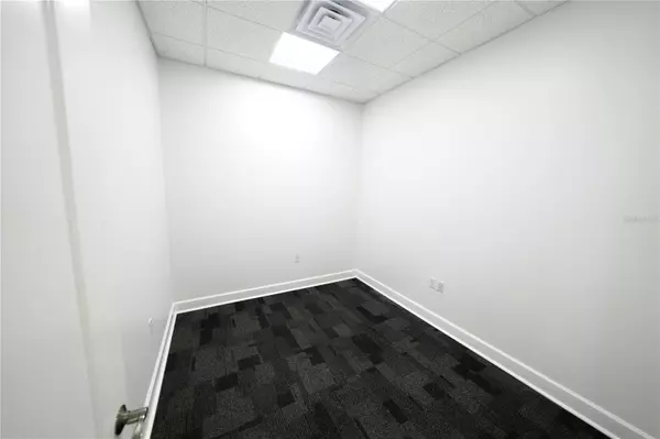 Longwood, FL 32750,2009 LONGWOOD LAKE MARY RD