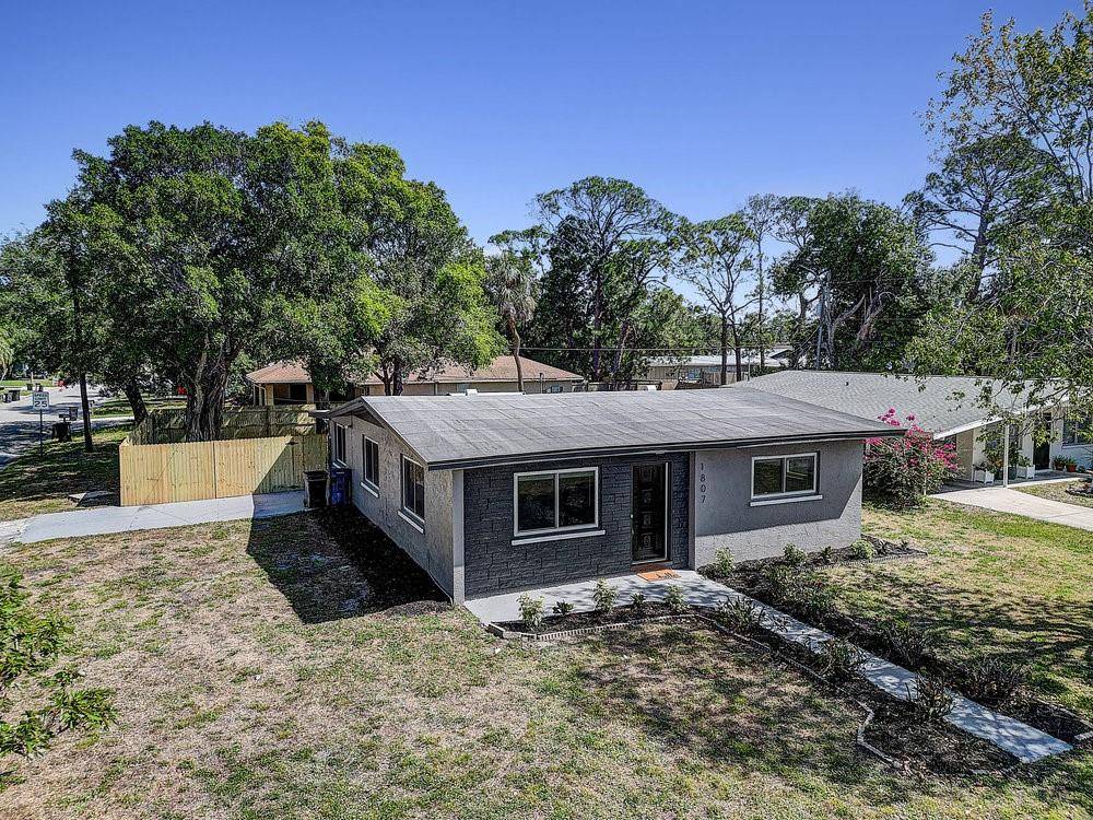 Bradenton, FL 34207,1807 49TH AVE W