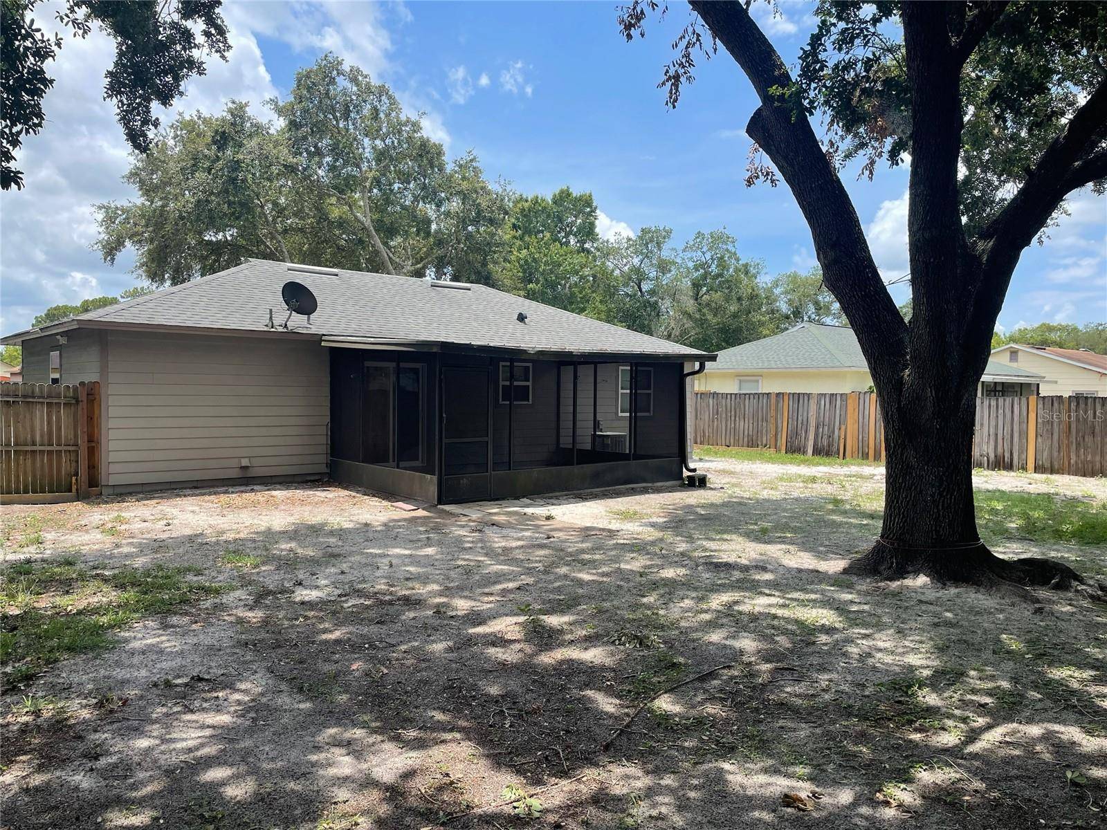 Apopka, FL 32712,179 MOONBEAM RD
