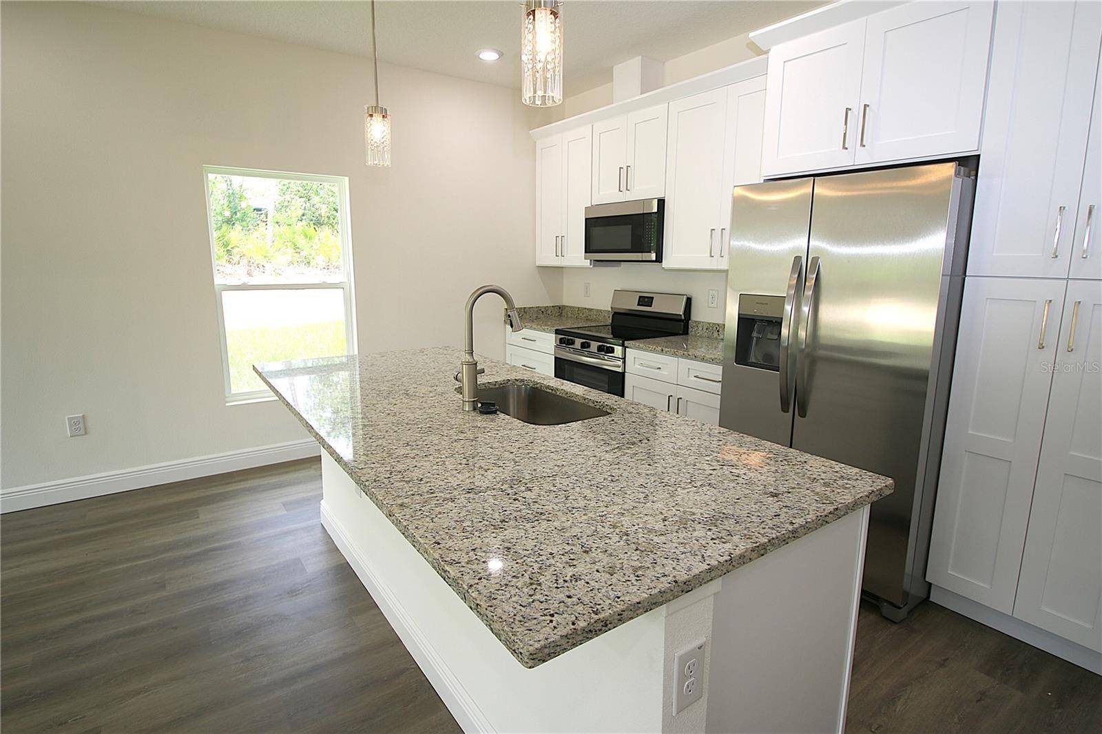 Weeki Wachee, FL 34613,8990 GLENARM WAY