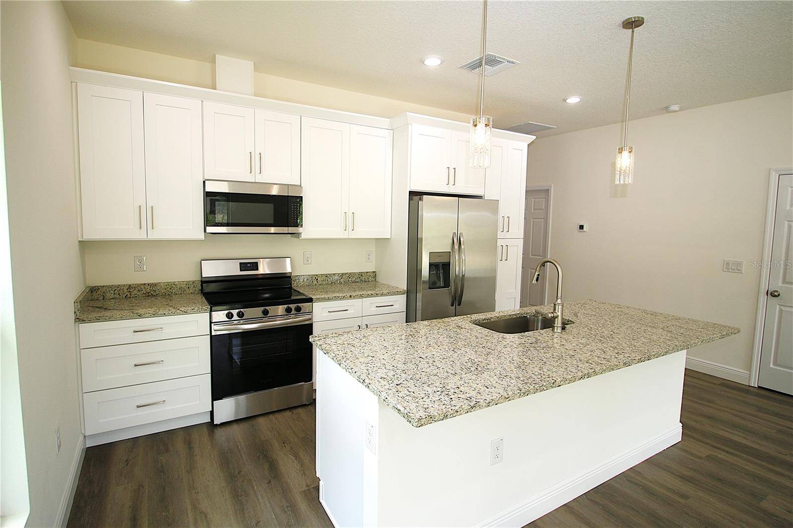 Weeki Wachee, FL 34613,8990 GLENARM WAY