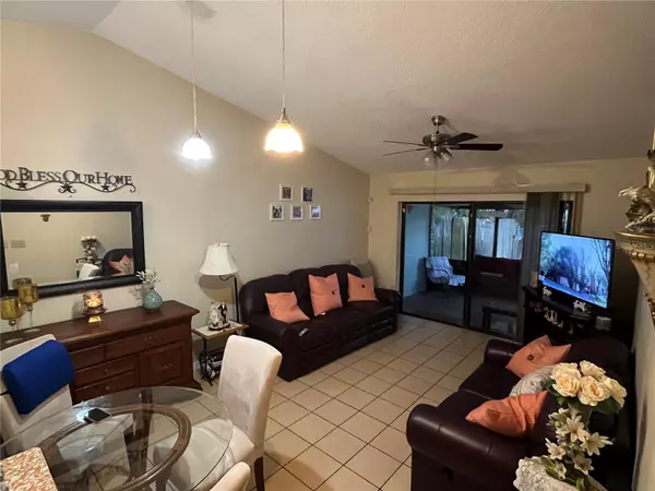 Orlando, FL 32817,9937 LANCEWOOD ST