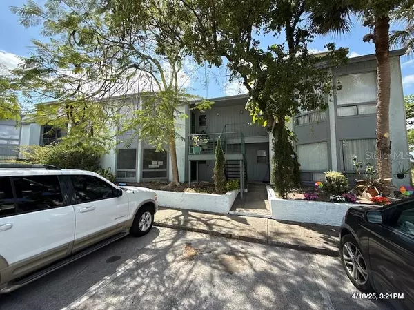 4328 AQUA VISTA DR #B, Orlando, FL 32839