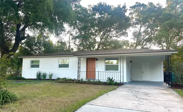 1507 AMAROS AVE, Orlando, FL 32811