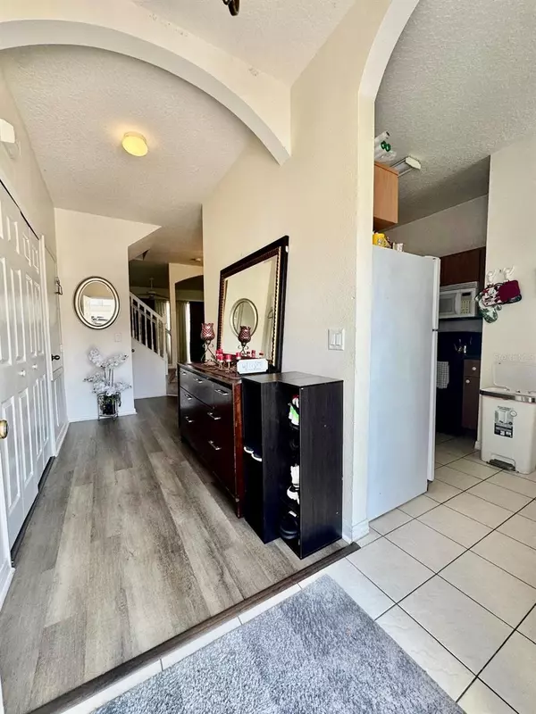 Kissimmee, FL 34746,1207 S BEACH CIR