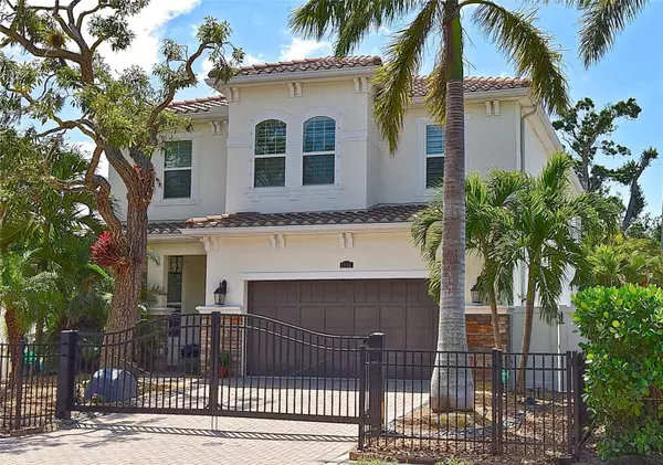 1966 HYDE PARK ST, Sarasota, FL 34239
