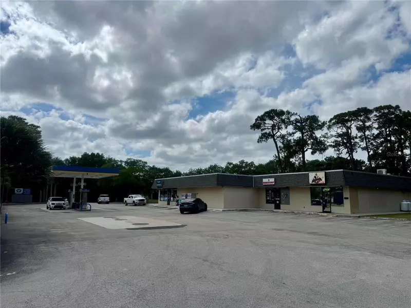 302 SW TULIP BLVD, Port St Lucie, FL 34953