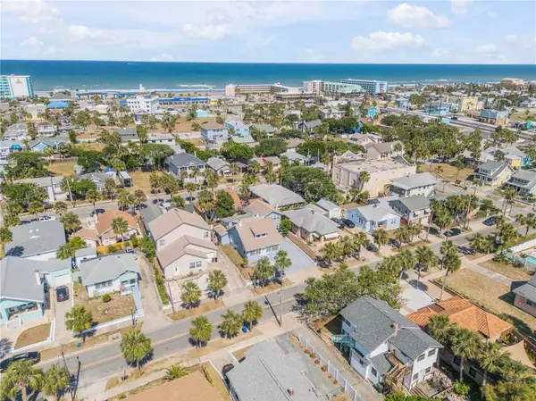 Daytona Beach, FL 32118,141 S OLEANDER AVE