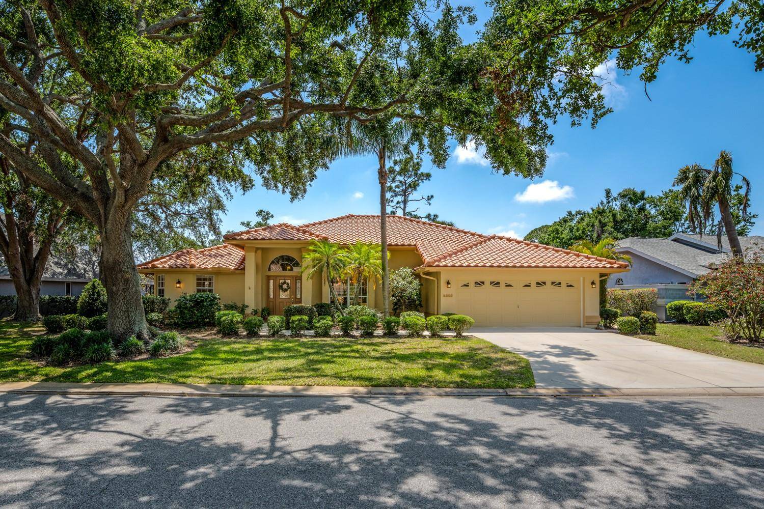 8202 SHADOW PINE WAY, Sarasota, FL 34238
