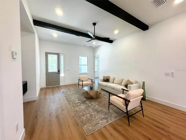 Palm Bay, FL 32908,410 FLAT RIVER ST SW