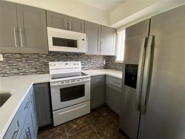 Winter Park, FL 32792,174 SCOTTSDALE SQ #174