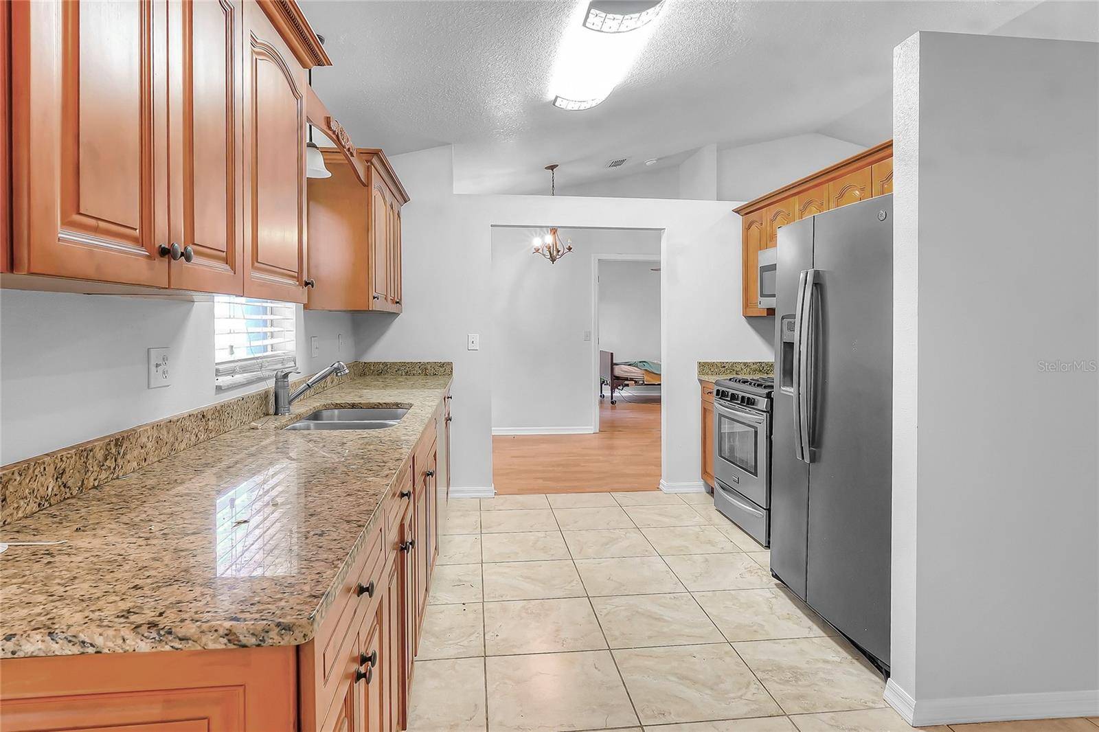 Minneola, FL 34715,618 MEADOW PARK DR